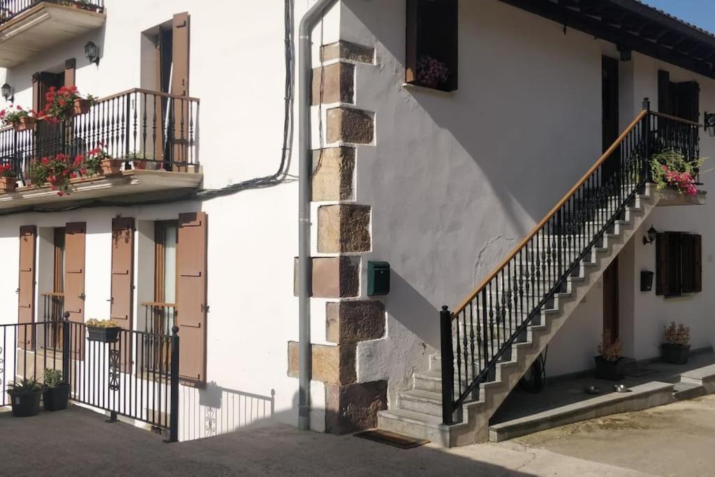 Gartzinea, Amplia Y Preciosa Vivienda Rural Apartment Ezkurra Bagian luar foto